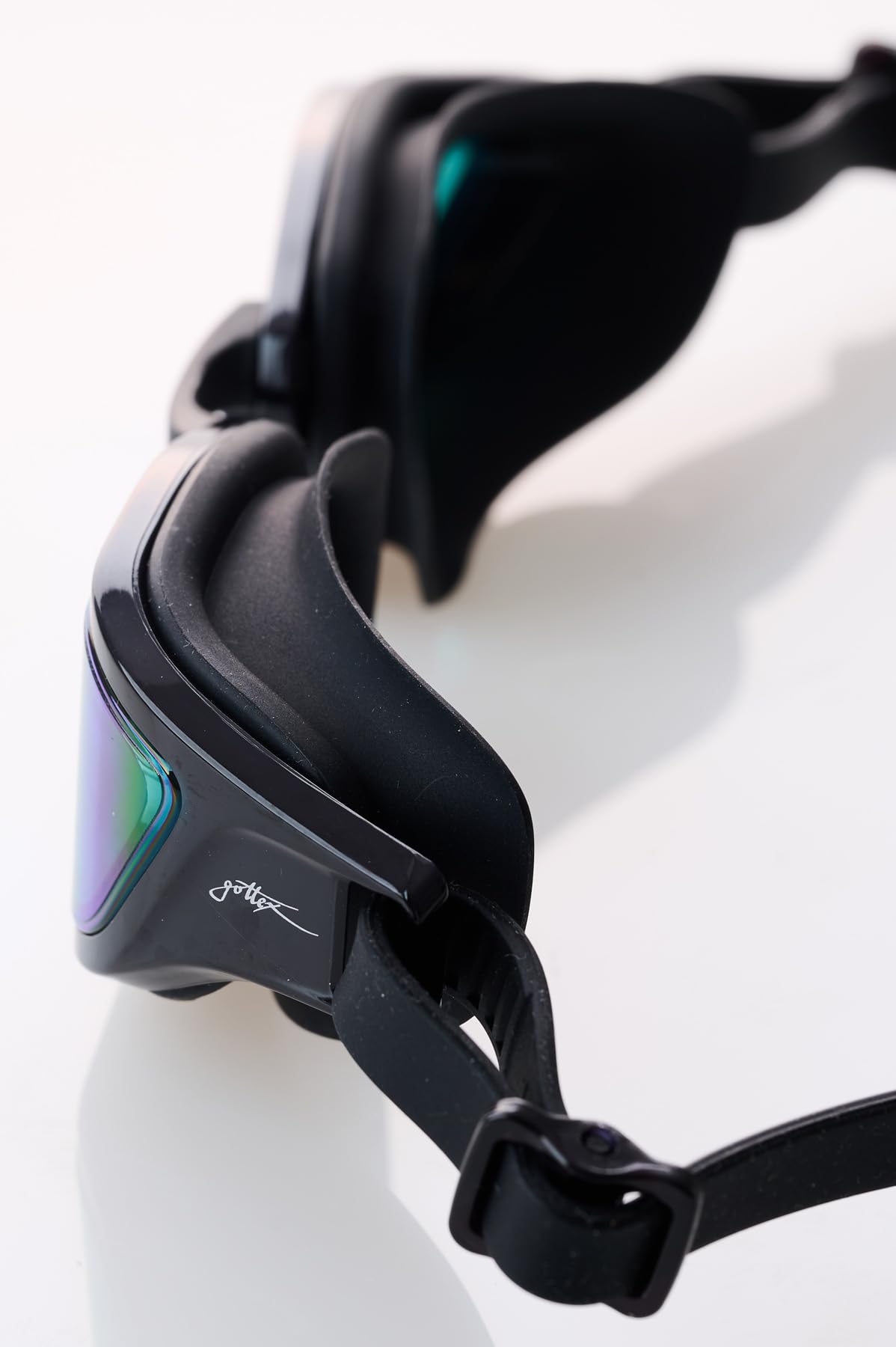 Gottex Free Sport Reflective Swim Goggles- Adjustable Straps, Adjustable & Replaceable Nose Bridges, Anti-fog coating - Image 3